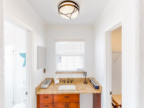 Anna Maria Island Holmes Beach Home 1007630