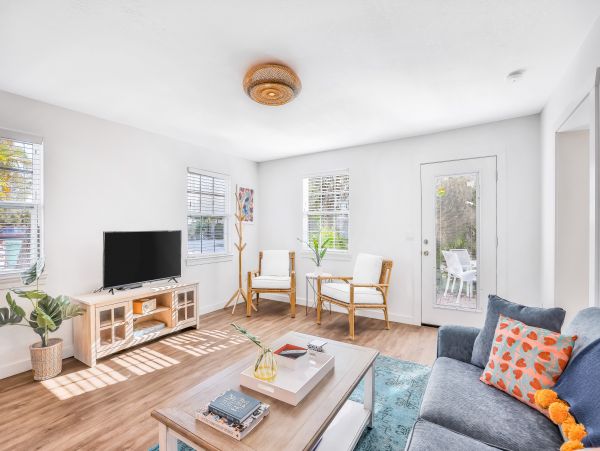 Anna Maria Walk to the Beach One Bedroom Vacation Suite