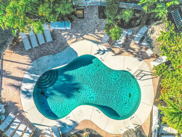 Anna Maria Walk to the Beach One Bedroom Vacation Suite