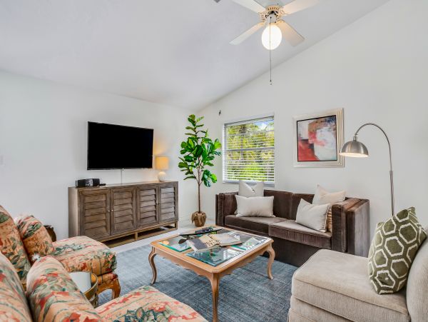 Bonita Springs Home 1007636