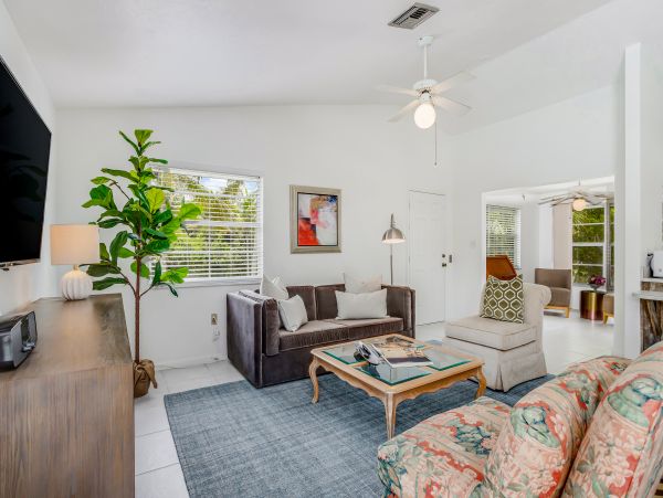 Bonita Springs Home 1007636