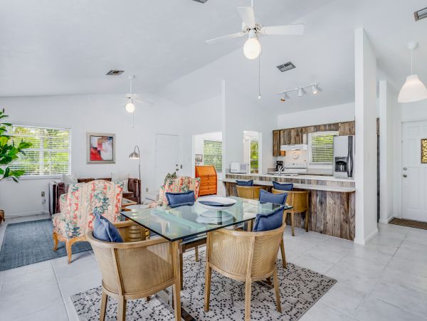 Bonita Springs Home 1007636