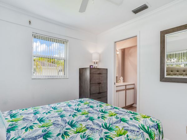 Bonita Springs Home 1007636