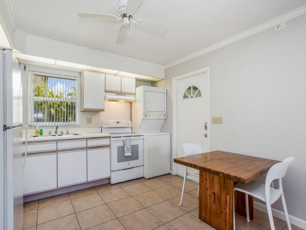 Bonita Springs Home 1007636