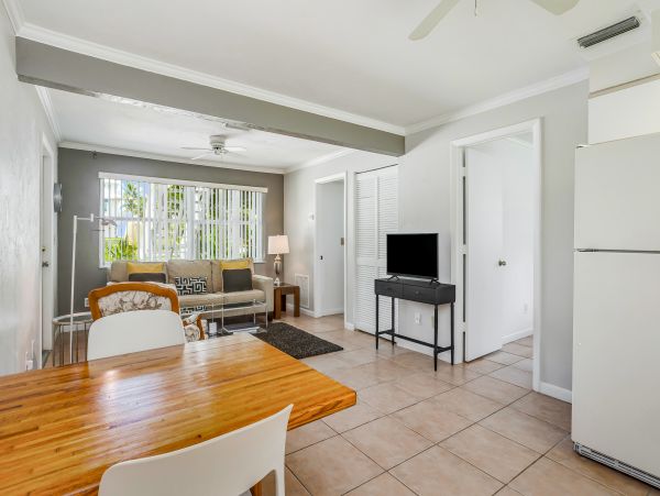 Bonita Springs Home 1007636