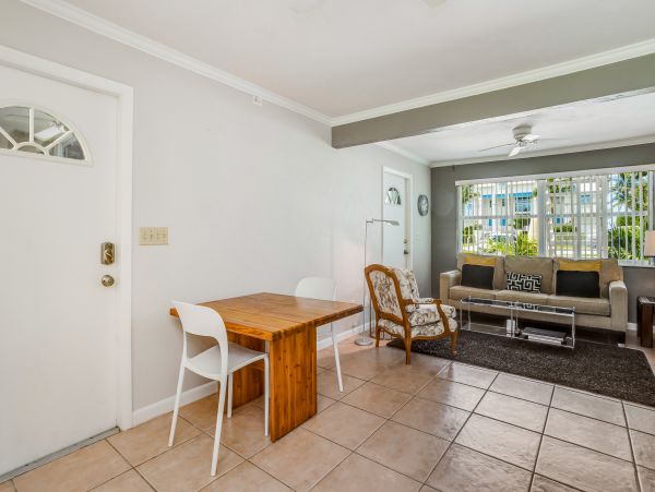 Bonita Springs Home 1007636