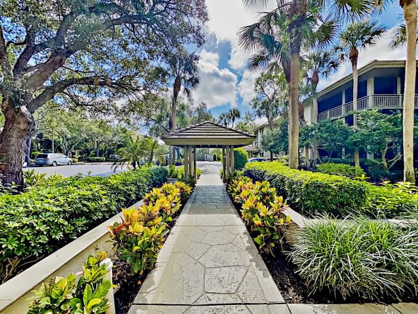 Bonita Springs Home 1007637