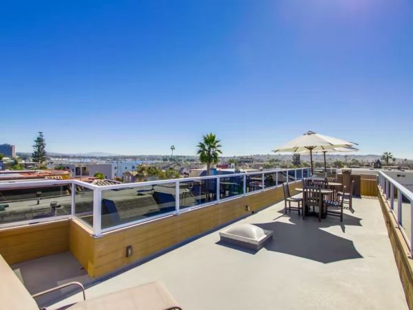 San Diego Lovely Vacation Home 15 Guests