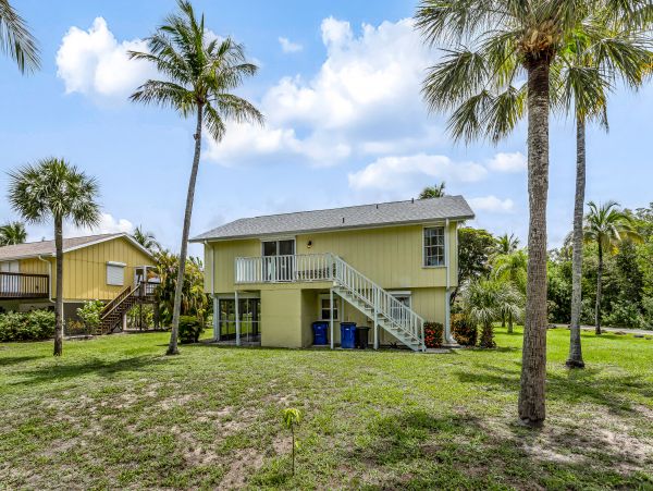 Bonita Springs Home 1007640