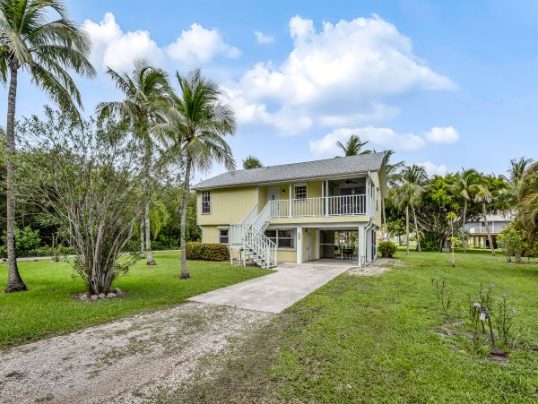 Bonita Springs Home 1007640