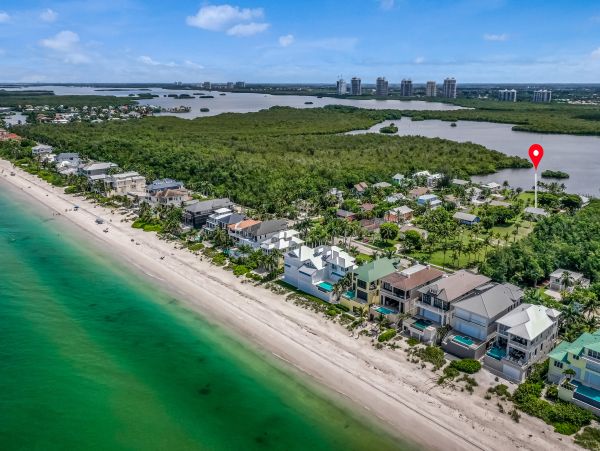 Bonita Springs Home 1007640