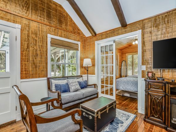 Beautiful Bonita Springs Vacation Home 3 Bedrooms Sleeps 6