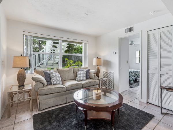 Bonita Springs Home 1007643