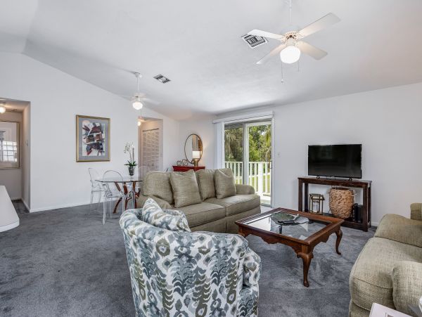 Bonita Springs Home 1007644