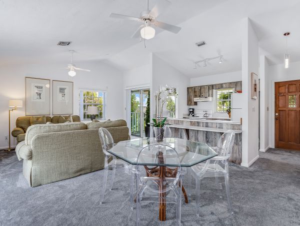 Bonita Springs Home 1007644