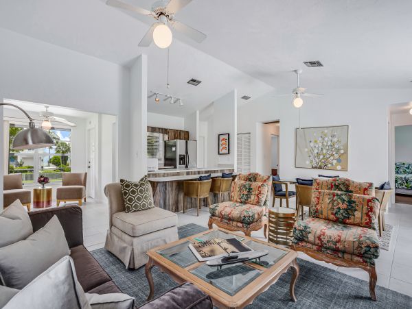 Bonita Springs Home 1007645
