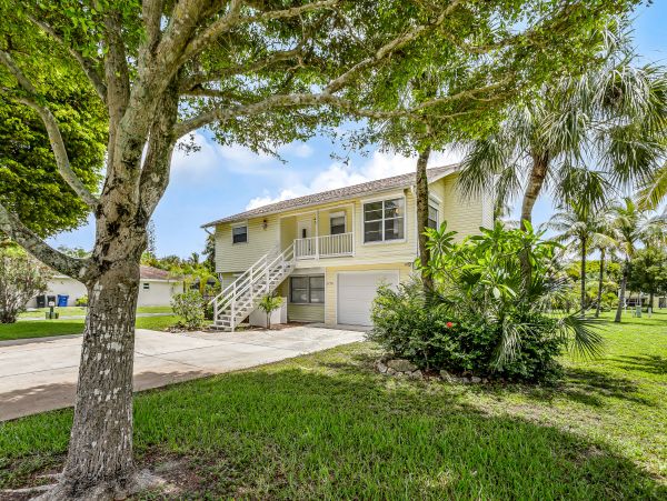 Bonita Springs Home 1007645