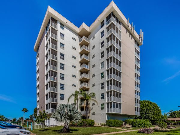Bonita Springs Condo 1007647