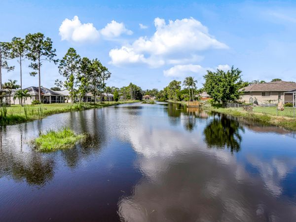 Bonita Springs Home 1007648