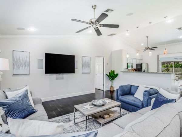 Bonita Springs Home 1007650