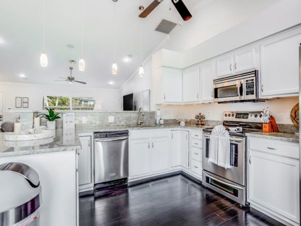 Bonita Springs Home 1007650