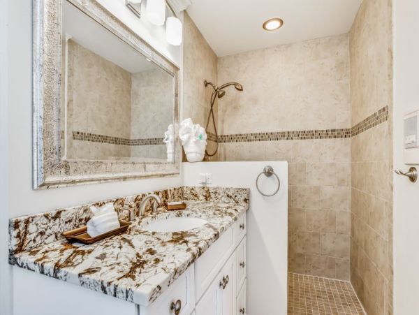 Bonita Springs Home 1007650