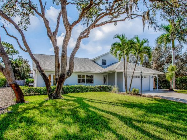 Bonita Springs Home 1007650