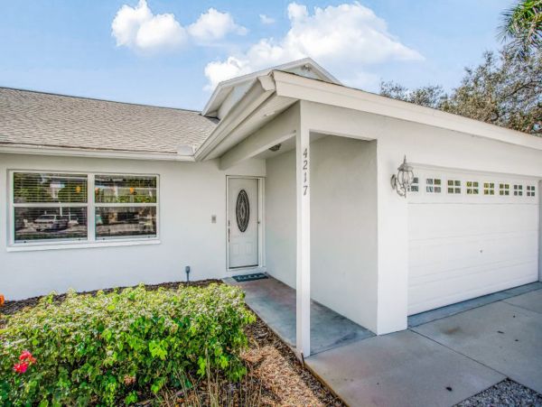 Bonita Springs Home 1007650