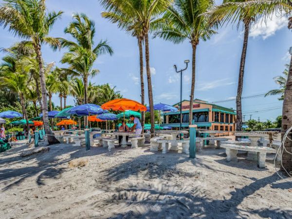 Bonita Springs Home 1007650