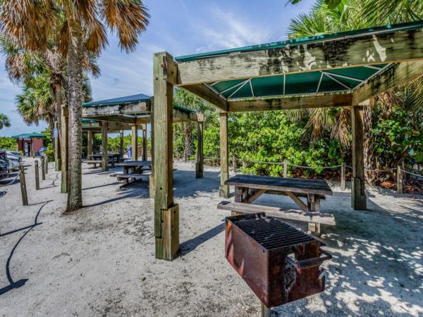 Bonita Springs Home 1007650
