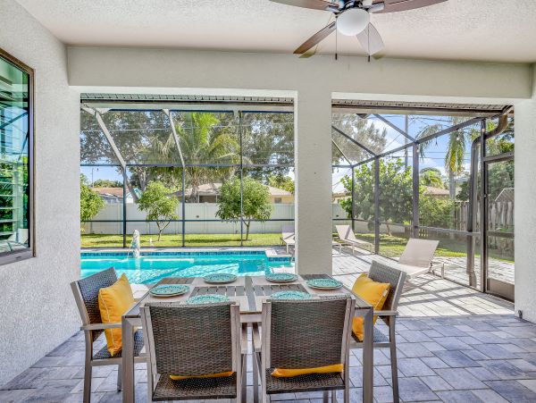 Bonita Springs Luxury Four Bedroom Vacation Pool Home
