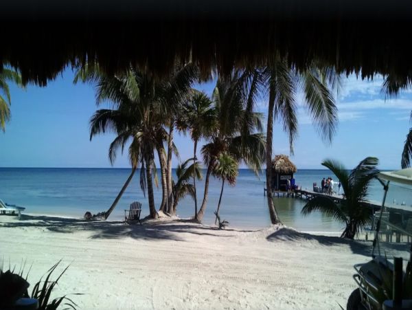Charming Beach-Front 3 Bedroom Villa in Belize
