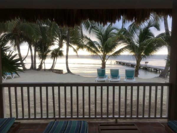 Charming Beach-Front 3 Bedroom Villa in Belize