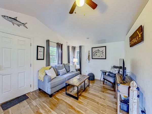 Bonita Springs Home 1007654