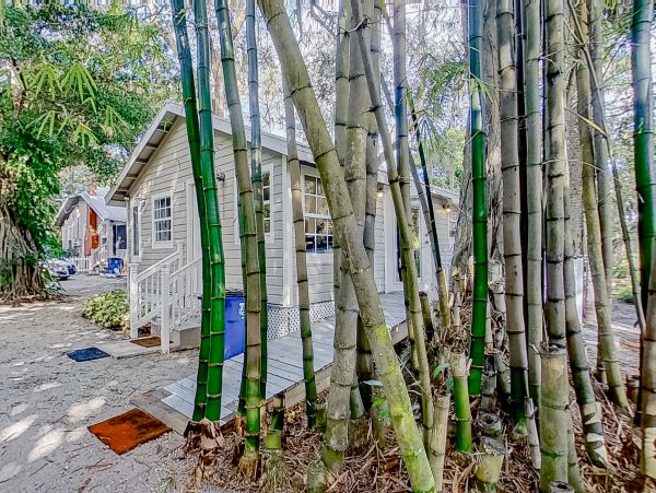 Bonita Springs Home 1007654