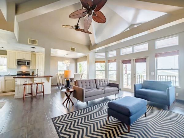 Walk to Beach Ambergris Caye Vacation Villa Three Bedroom