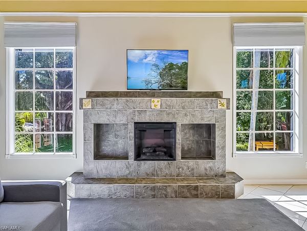 Bonita Springs Home 1007656