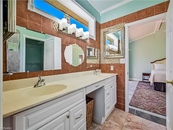 Bonita Springs Home 1007656