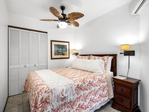 Kailua-Kona Luxury Oceanfront Retreat with Pool and Spa