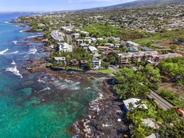 Kailua-Kona Luxury Oceanfront Retreat with Pool and Spa