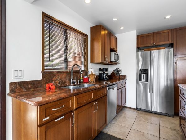 Kailua-Kona Luxury Oceanfront Retreat with Pool and Spa
