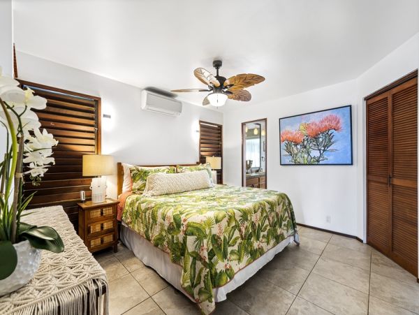 Kailua-Kona Luxury Oceanfront Retreat with Pool and Spa