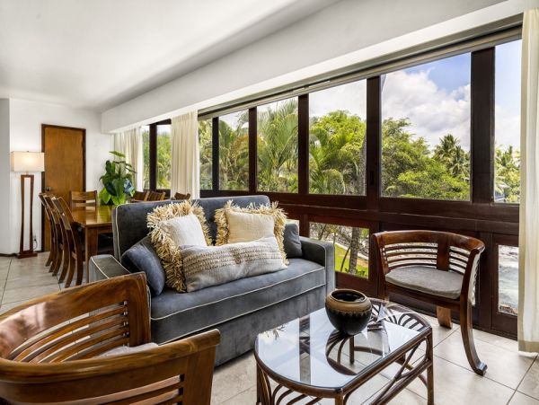 Kailua-Kona Luxury Oceanfront Retreat with Pool and Spa