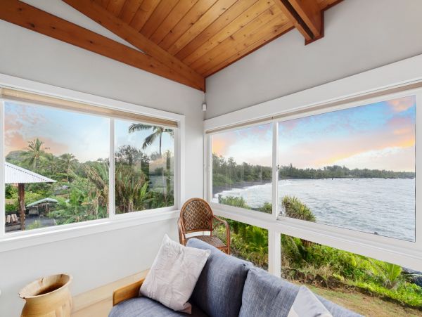 Hana Maui Oceanfront Luxury Vacation Cottage