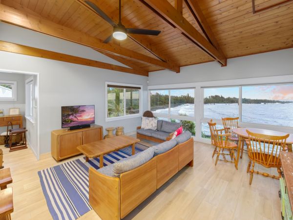 Hana Maui Oceanfront Luxury Vacation Cottage