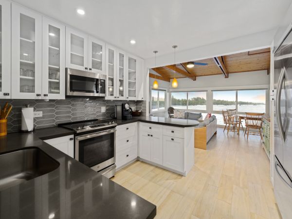 Hana Maui Oceanfront Luxury Vacation Cottage