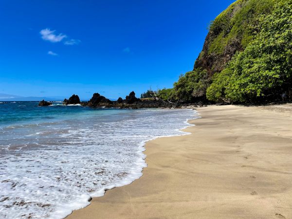 Hana Maui Oceanfront Luxury Vacation Cottage