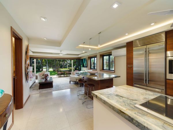 Ocean Views Lahaina Vacation Townhome Two Bedroom