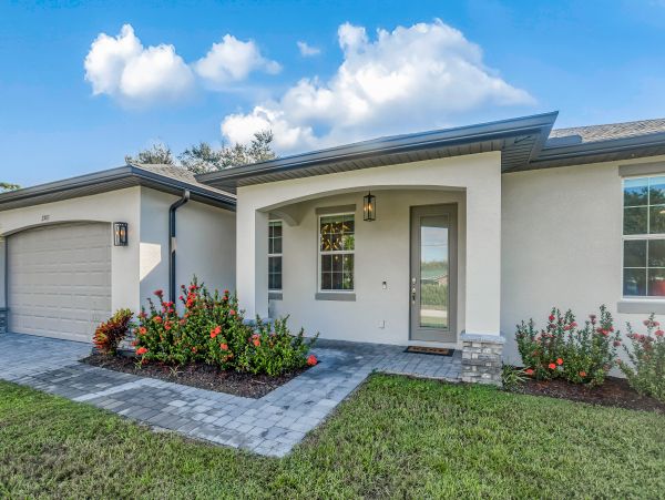 Bonita Springs Home 1007665