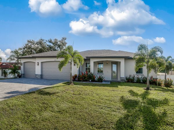 Bonita Springs Home 1007665